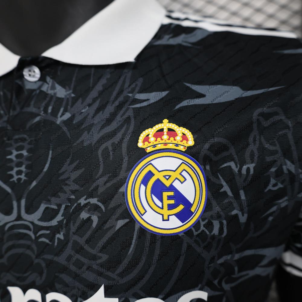 Real Madrid "Dragón Negro" Limited Jersey