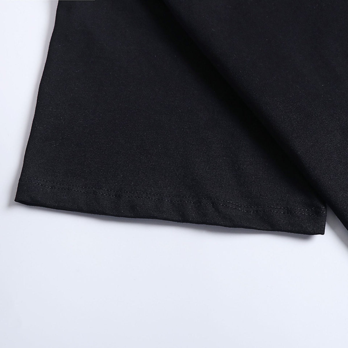 OFF-WHITE Spray Paint Arrow Graphic T-Shirt